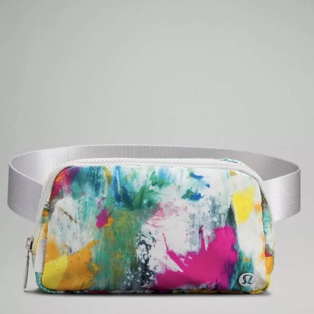 Lululemon Everywhere Belt Bag Multicolor
